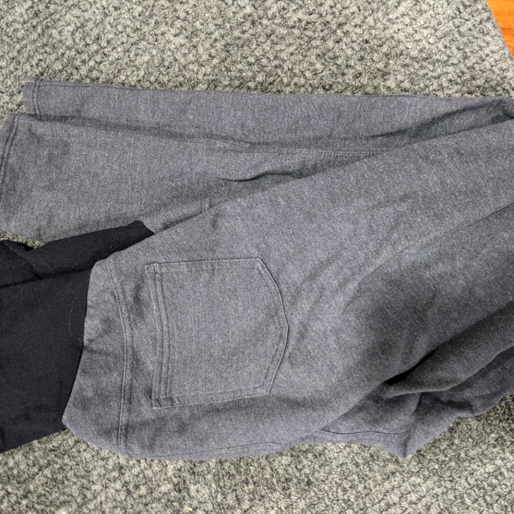 Motherhood Maternity Leggings with Pockets